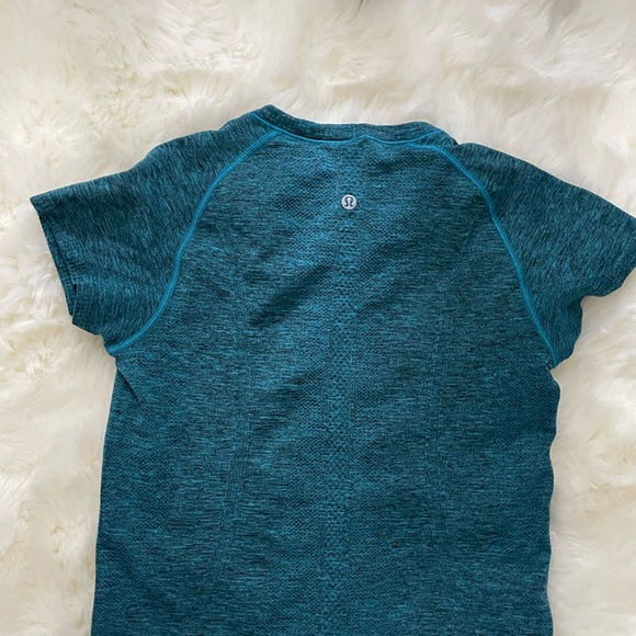 Lululemon - Picture 2 of 3